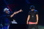 SRK and Yo Yo Honey Singh perform on Lungi Dance for Temptation Reloaded 2014 Malaysia